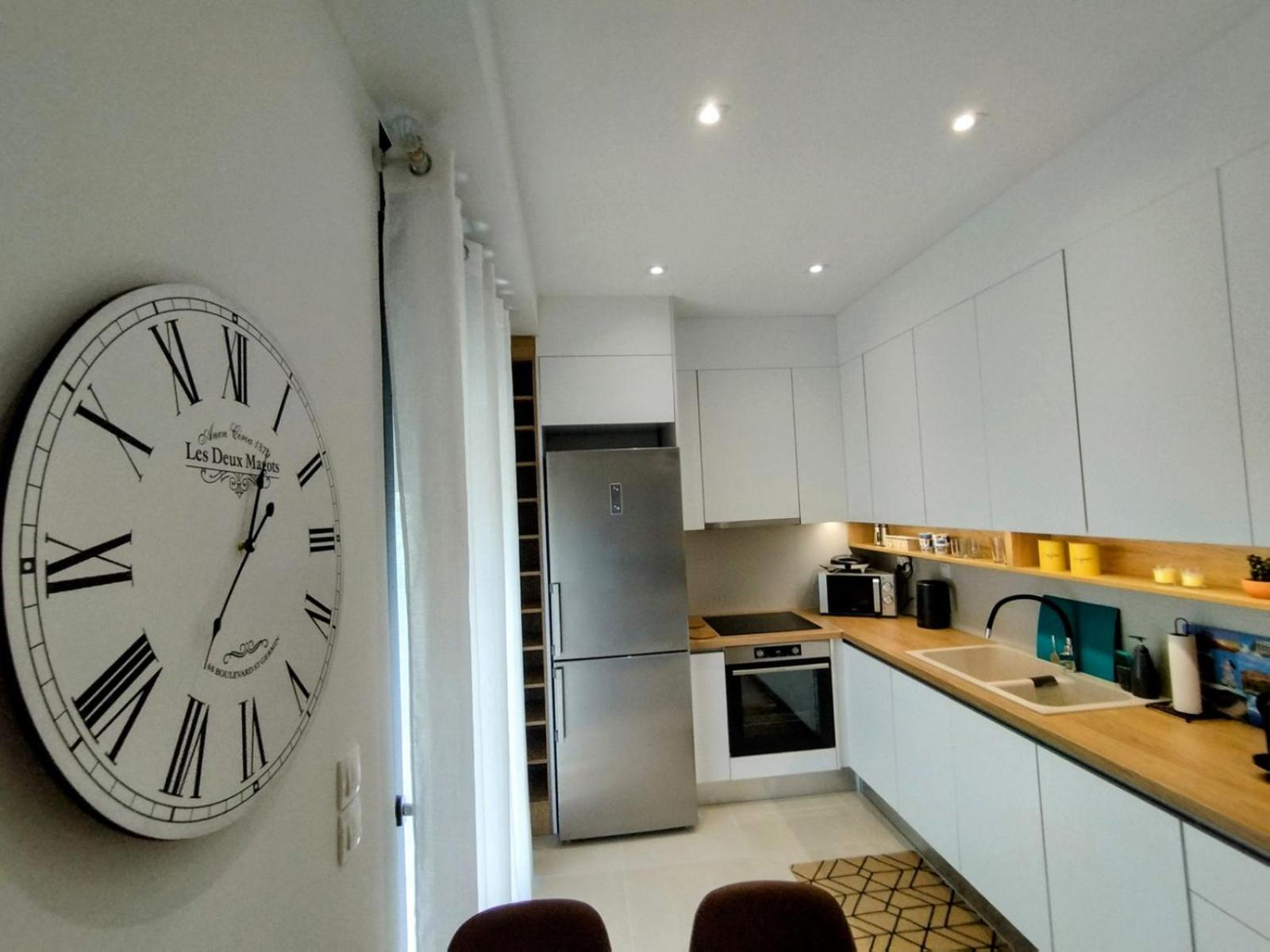 Floral Home 1 - Ground Floor Apt With Courtyard And Private Parking! Athen Exterior foto