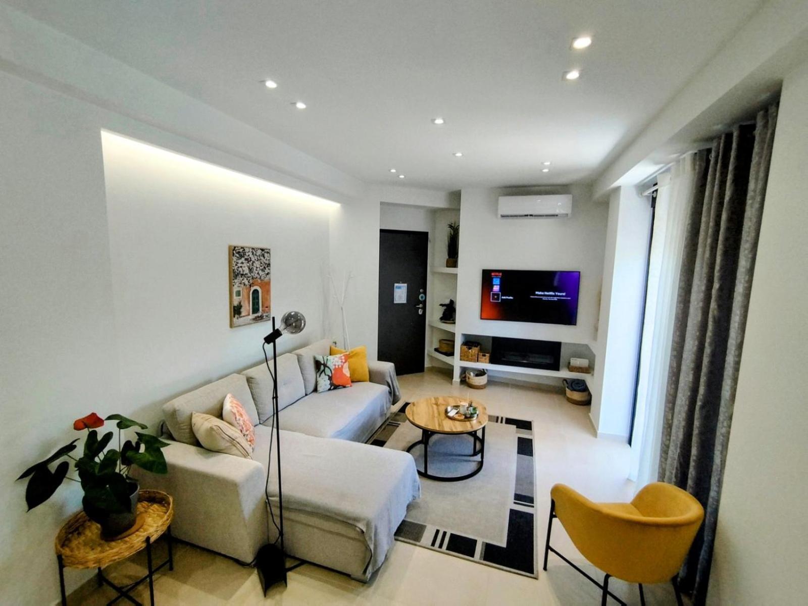 Floral Home 1 - Ground Floor Apt With Courtyard And Private Parking! Athen Exterior foto
